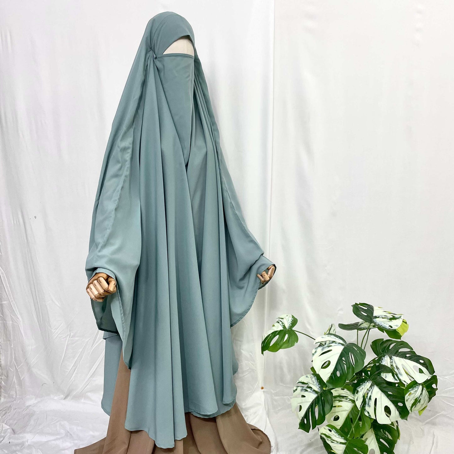 Sapphire Awrah Khimar