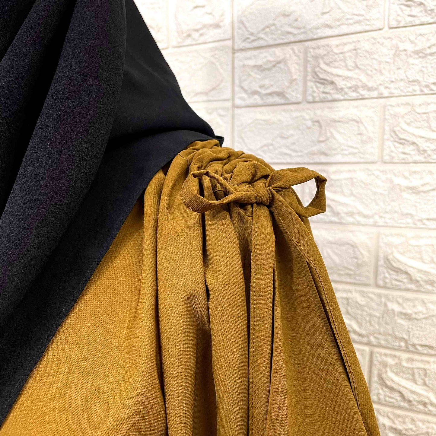 Henna IQRA String Abaya