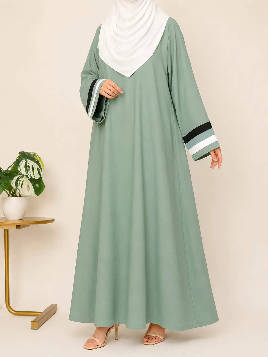 Emerald Iram Abaya