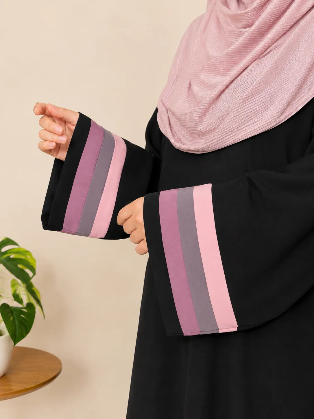 Iram Abaya