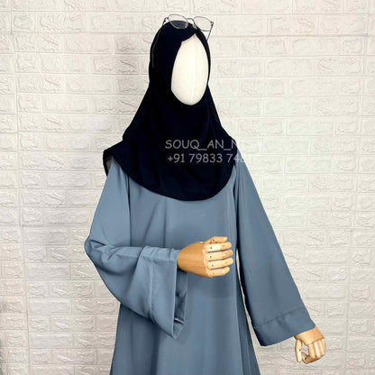 Basic A-line abaya with plain sleeves