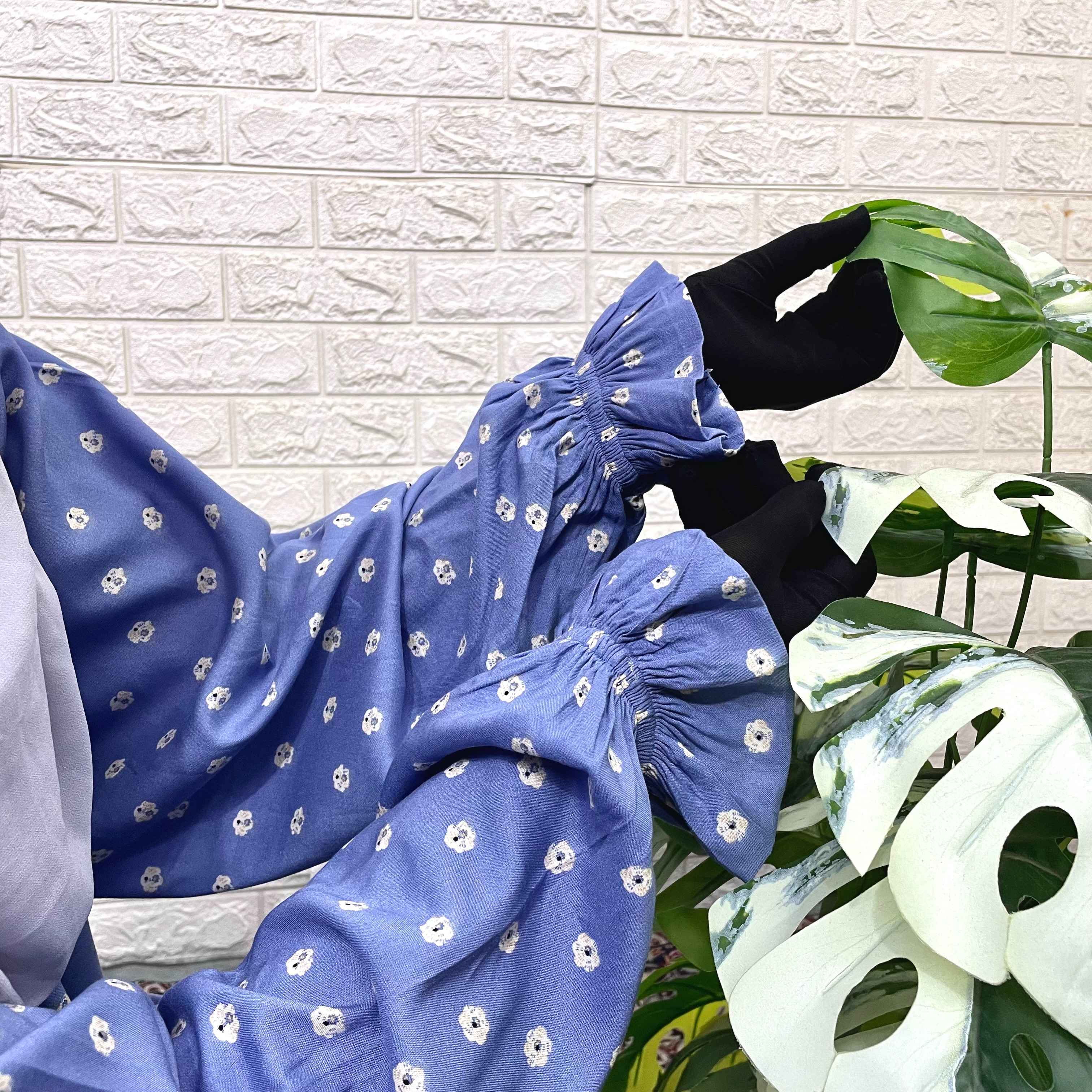 Front Open Abaya With Flower Sleeves