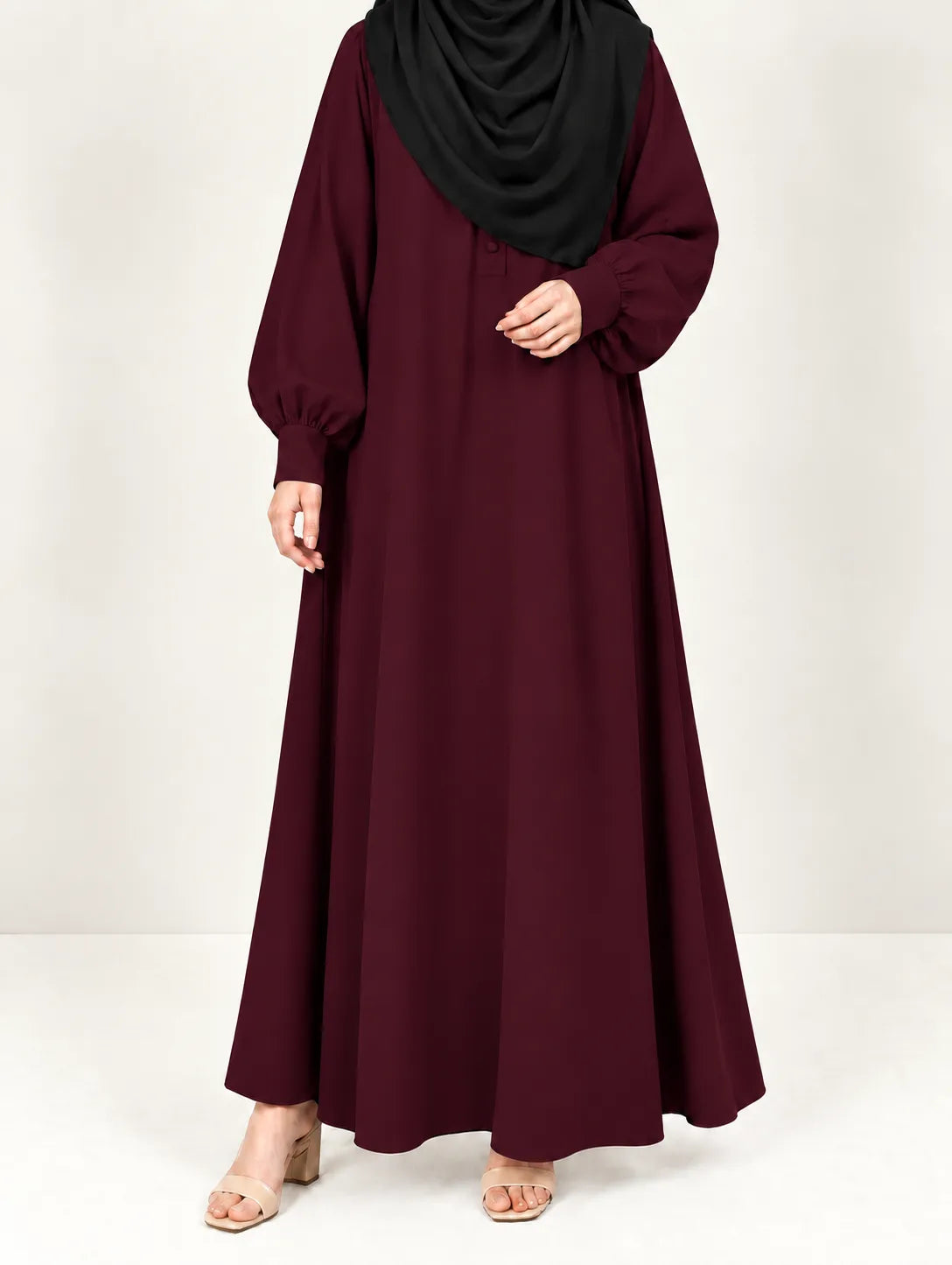 Aline Abaya With Cuff Sleeves