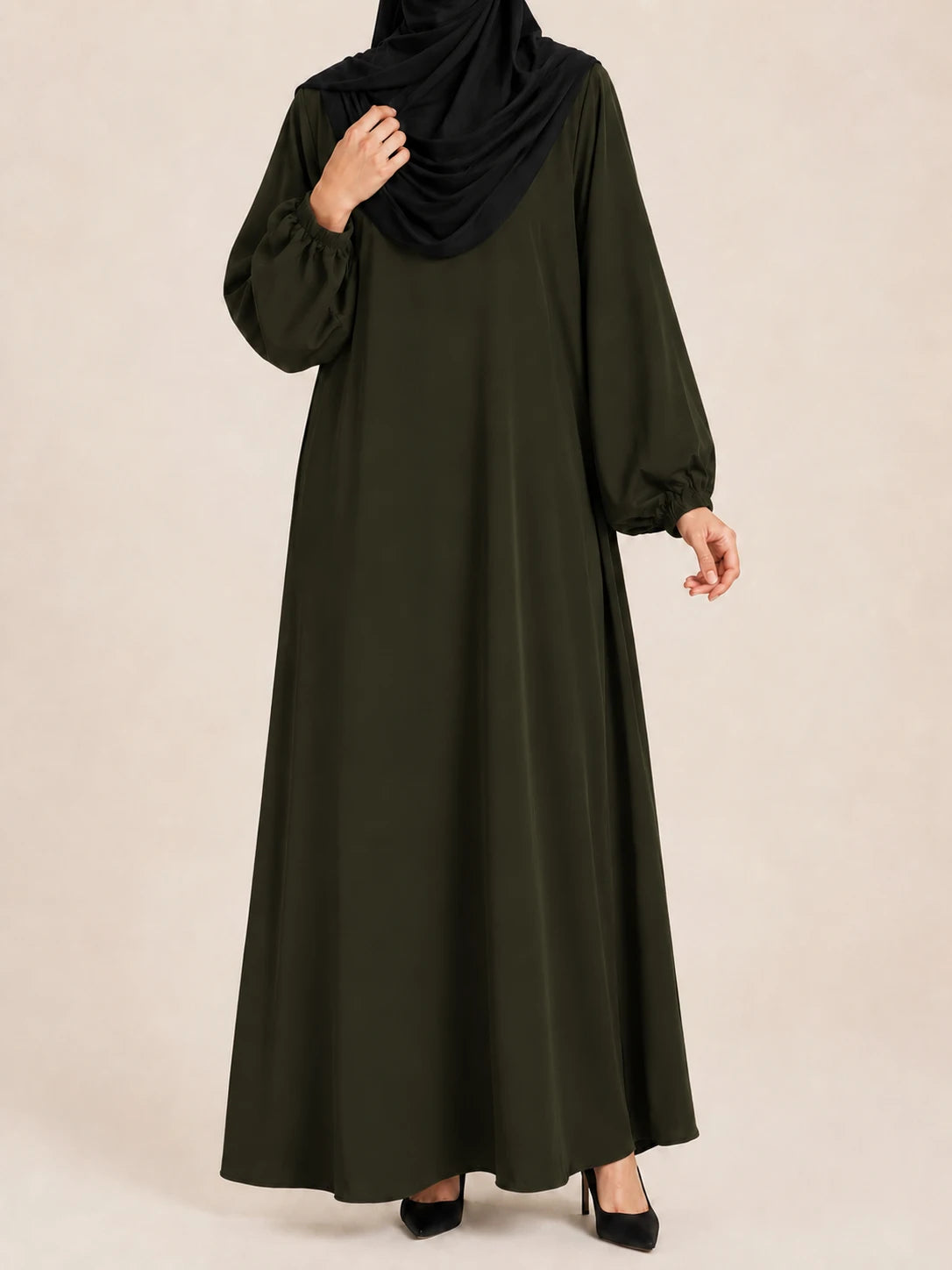 Basic Abaya With Elastic Sleeves