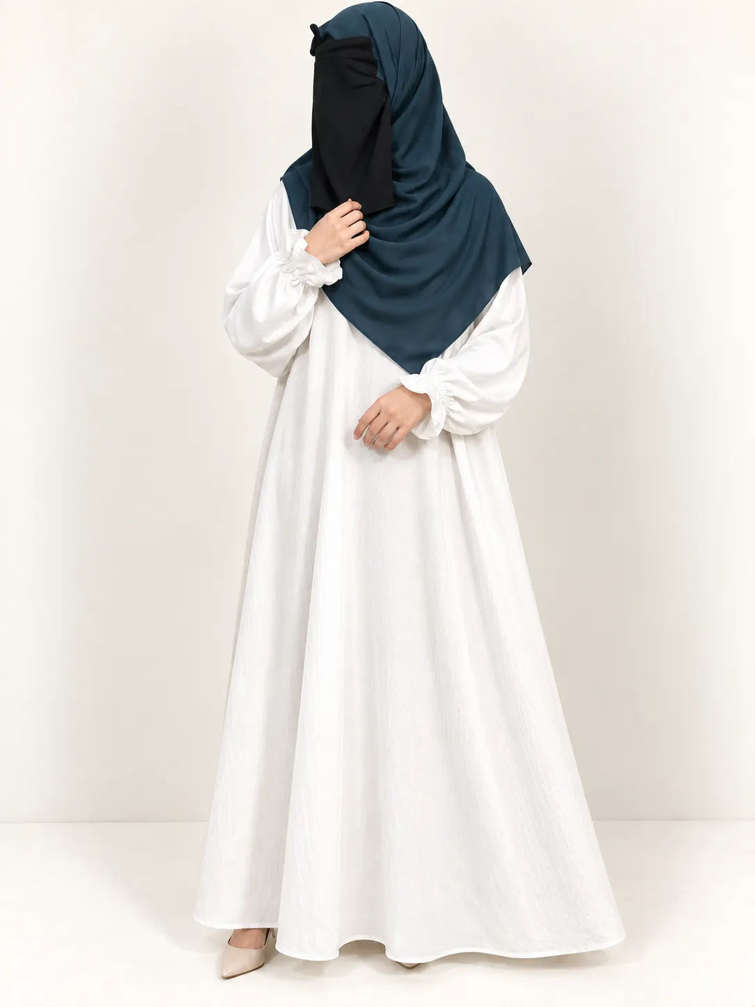 Basic Abaya With Flower Sleeves