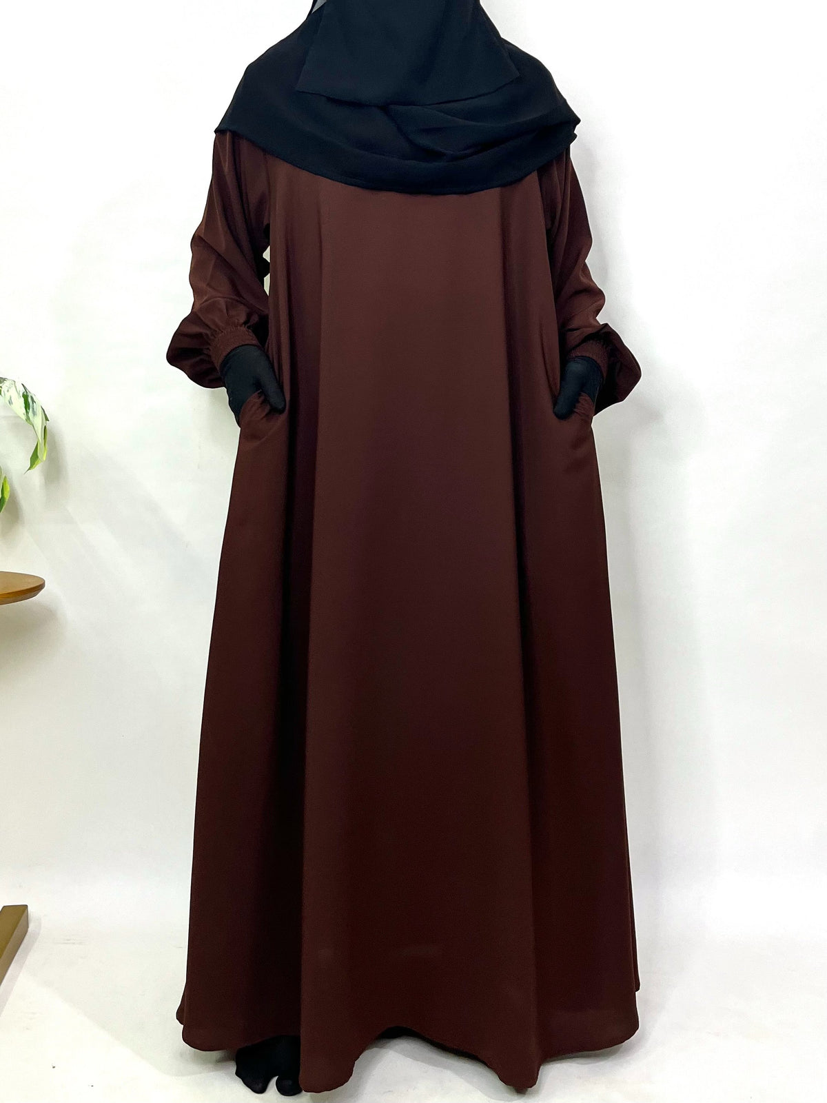 Basic Abaya With Elastic Sleeves
