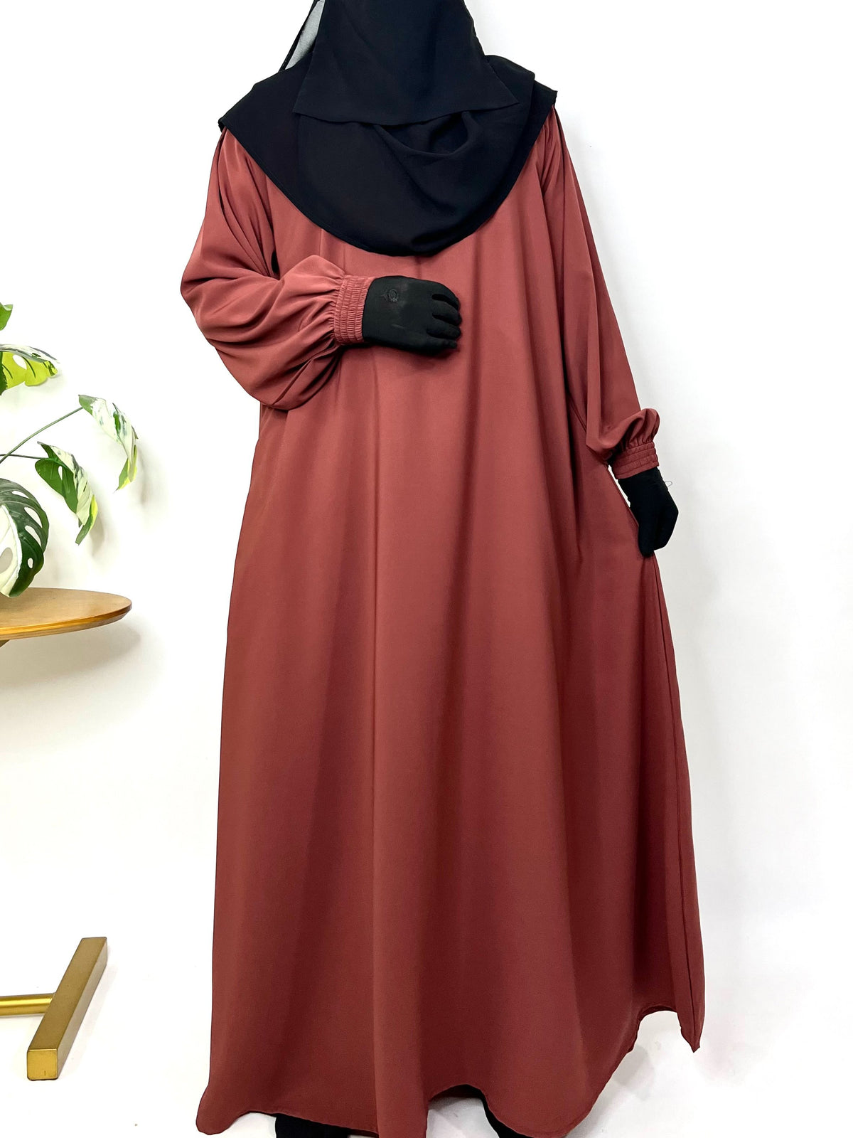 Basic Abaya With Elastic Sleeves