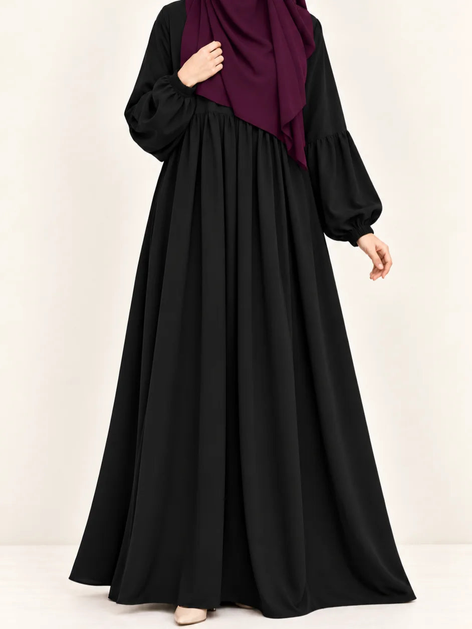 Black Frills Abaya With Pleated Sleeves