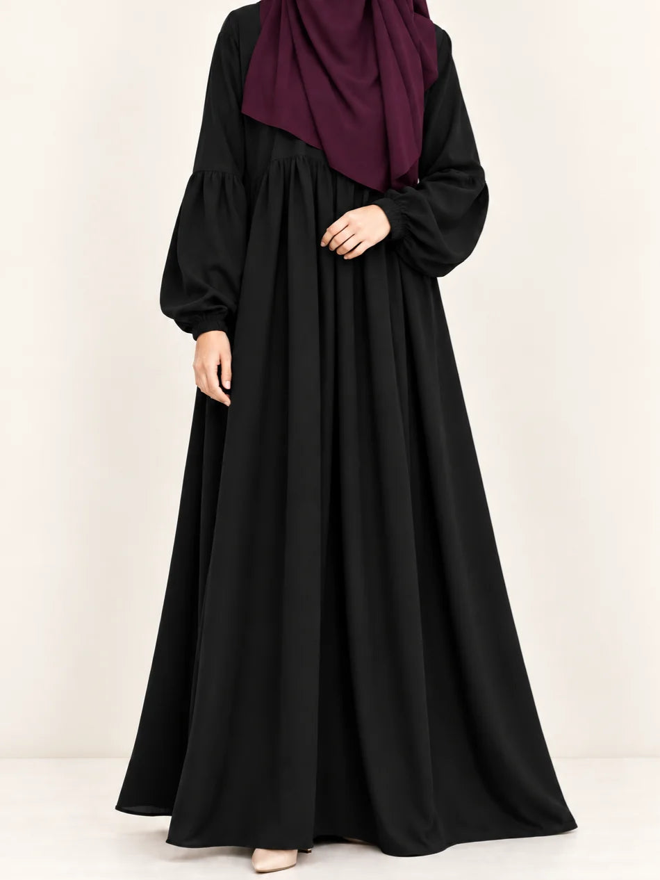 Black Frills Abaya With Pleated Sleeves