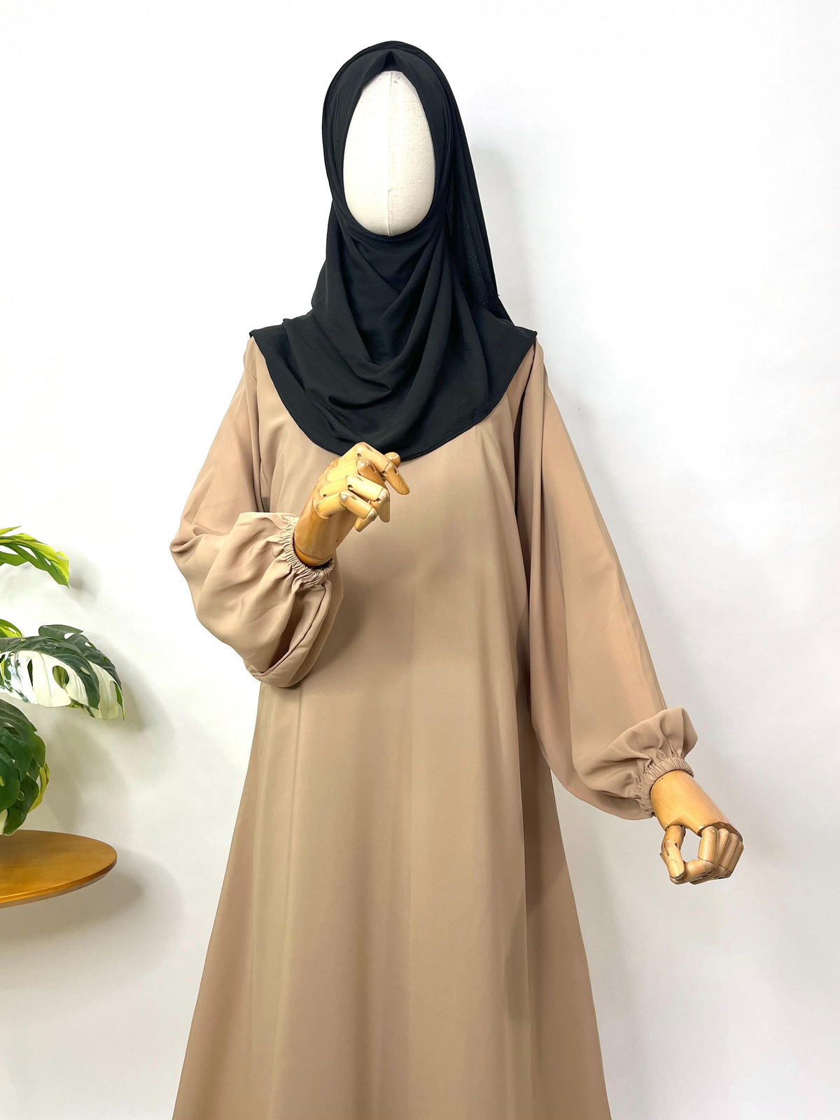 Basic Abaya With Elastic Sleeves