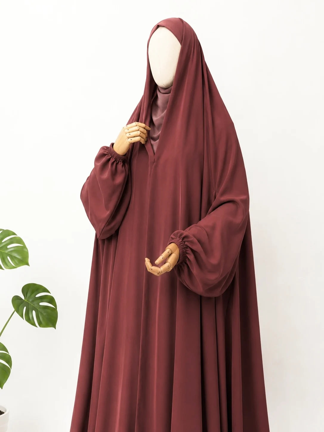 Pecan Irani Chadar With Sleeves