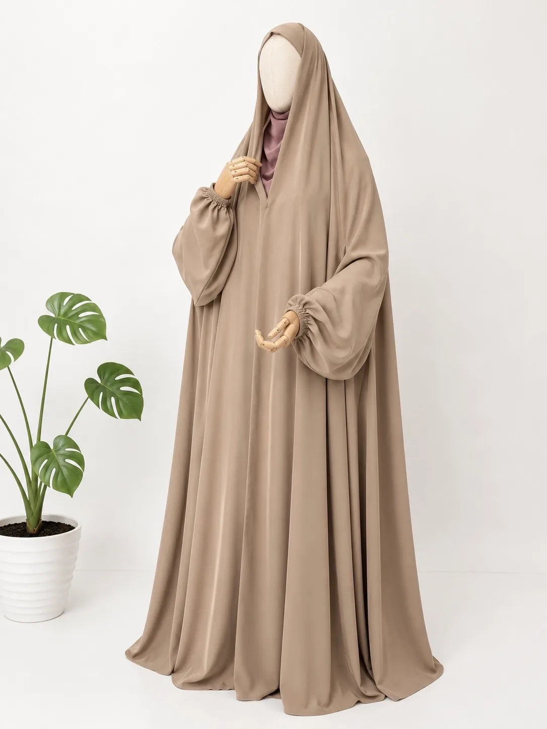 Beige Irani Chadar With Sleeves