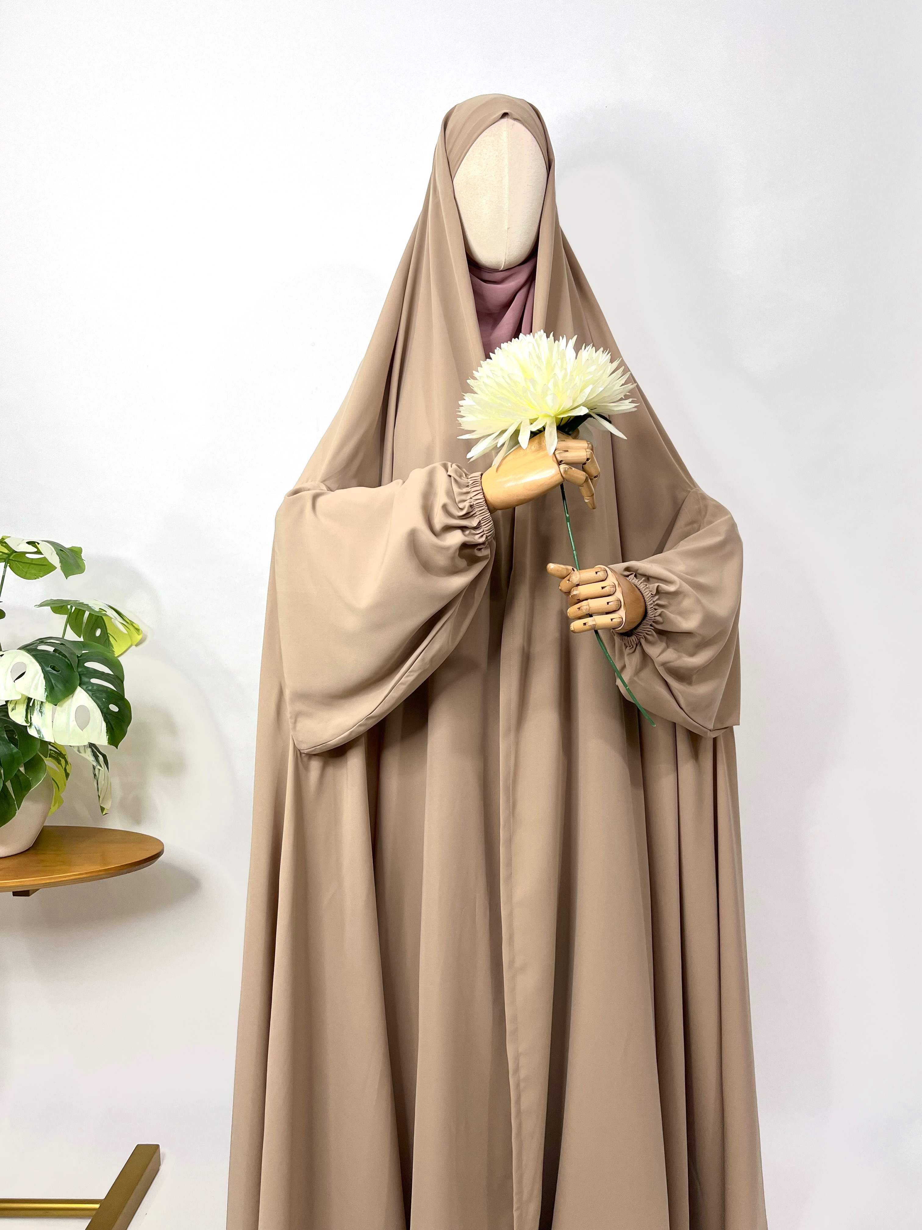 Beige Irani Chadar With Sleeves