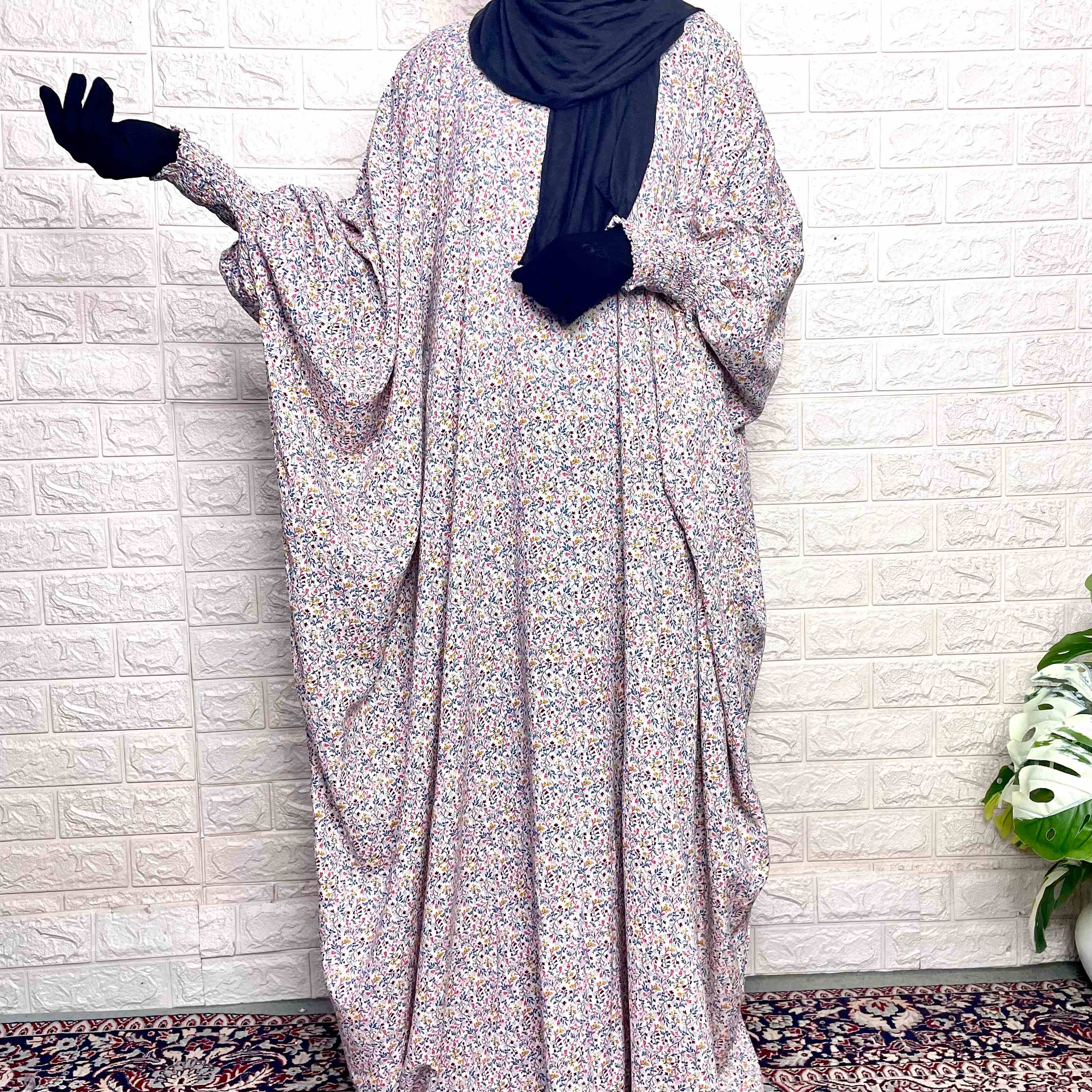 Kaftan Abaya With Smocking Sleeves
