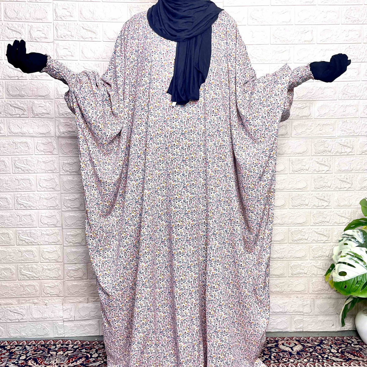 Kaftan Abaya With Smocking Sleeves