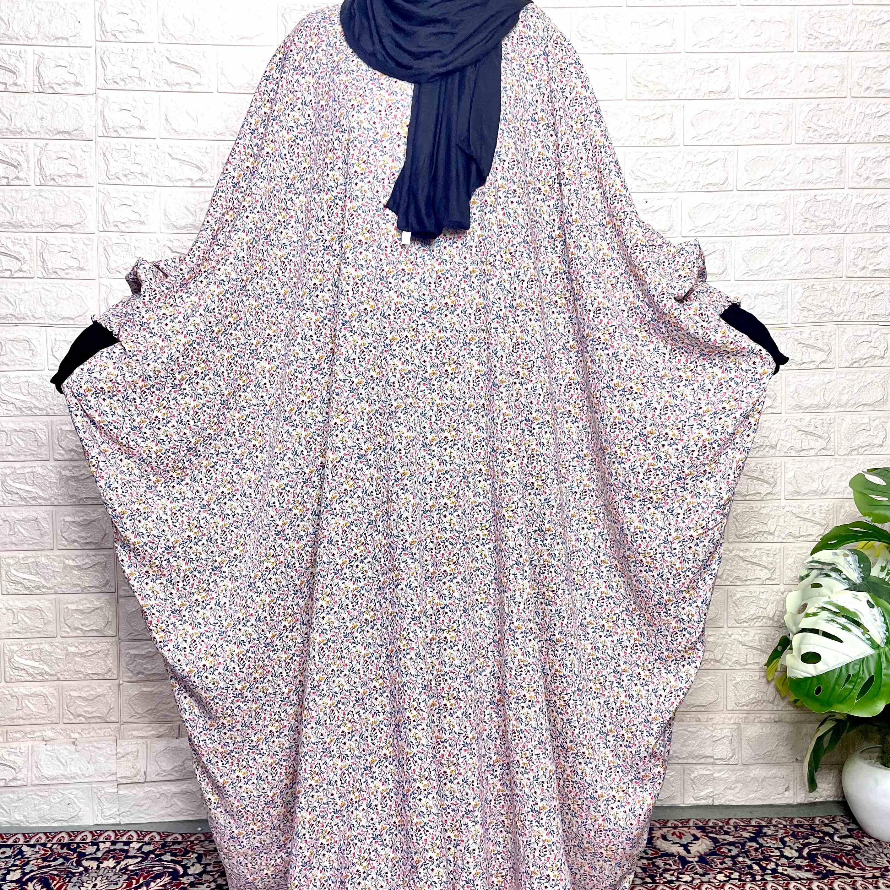 Kaftan Abaya With Smocking Sleeves