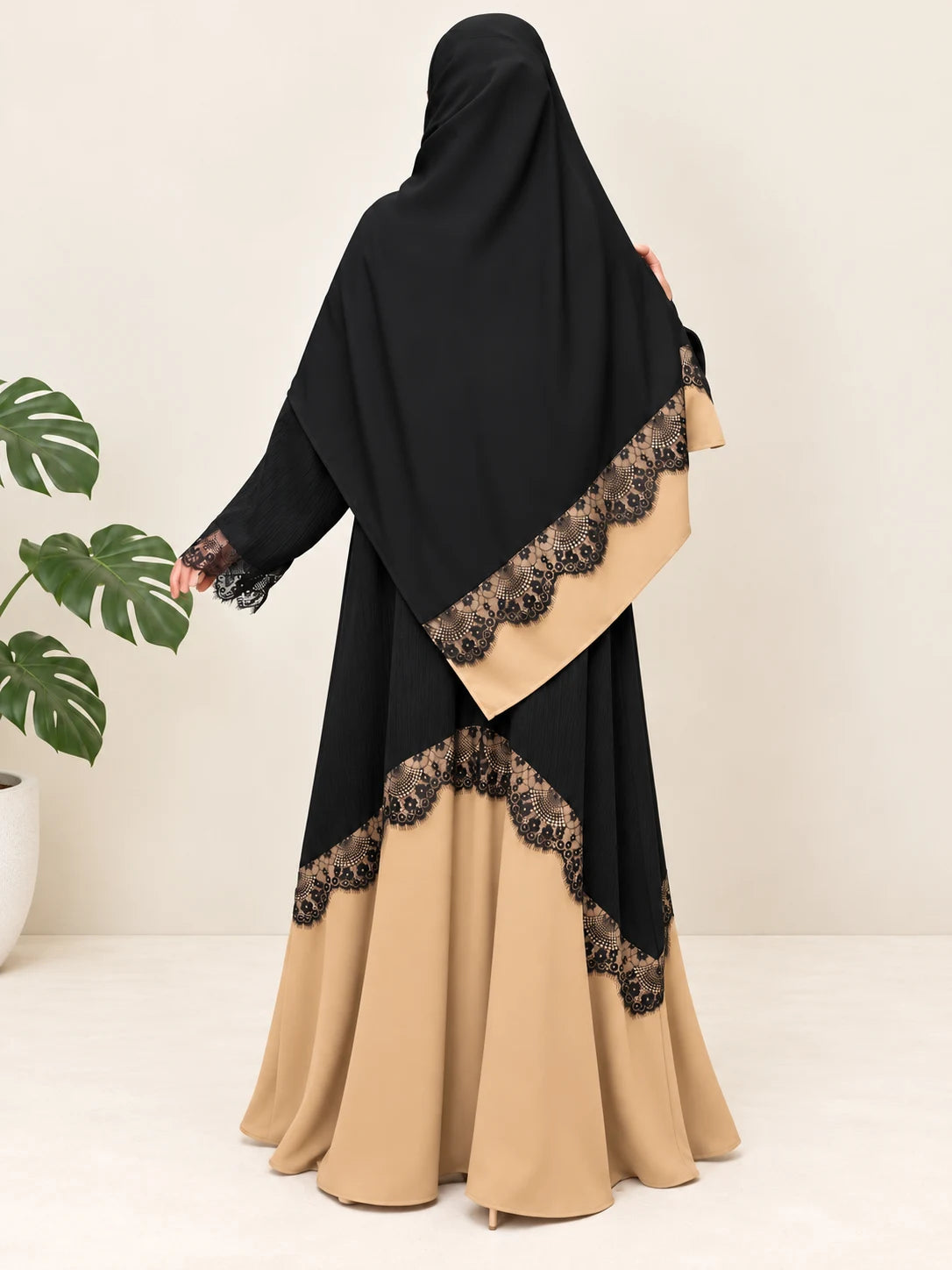Safwa Abaya