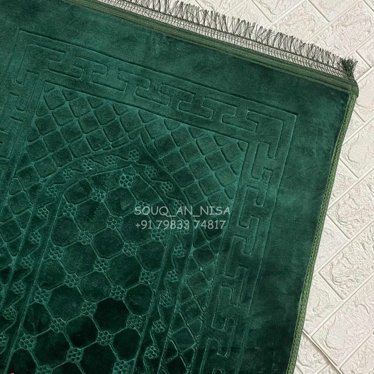 Premium Quality Velvet Prayer Rug