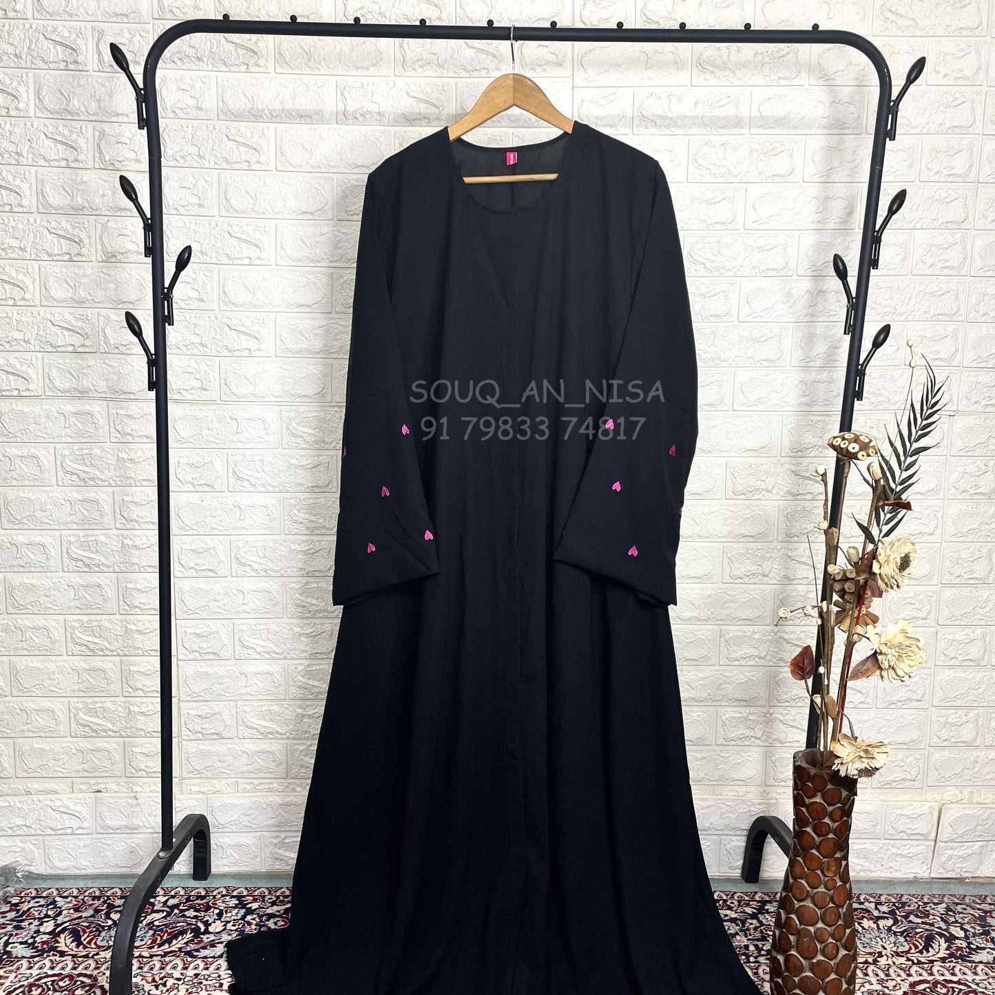 Black Qalb Abaya