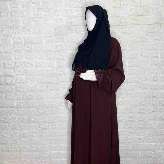 Basic abaya with elastic sleeves