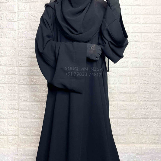 Basic abaya with plain sleeves