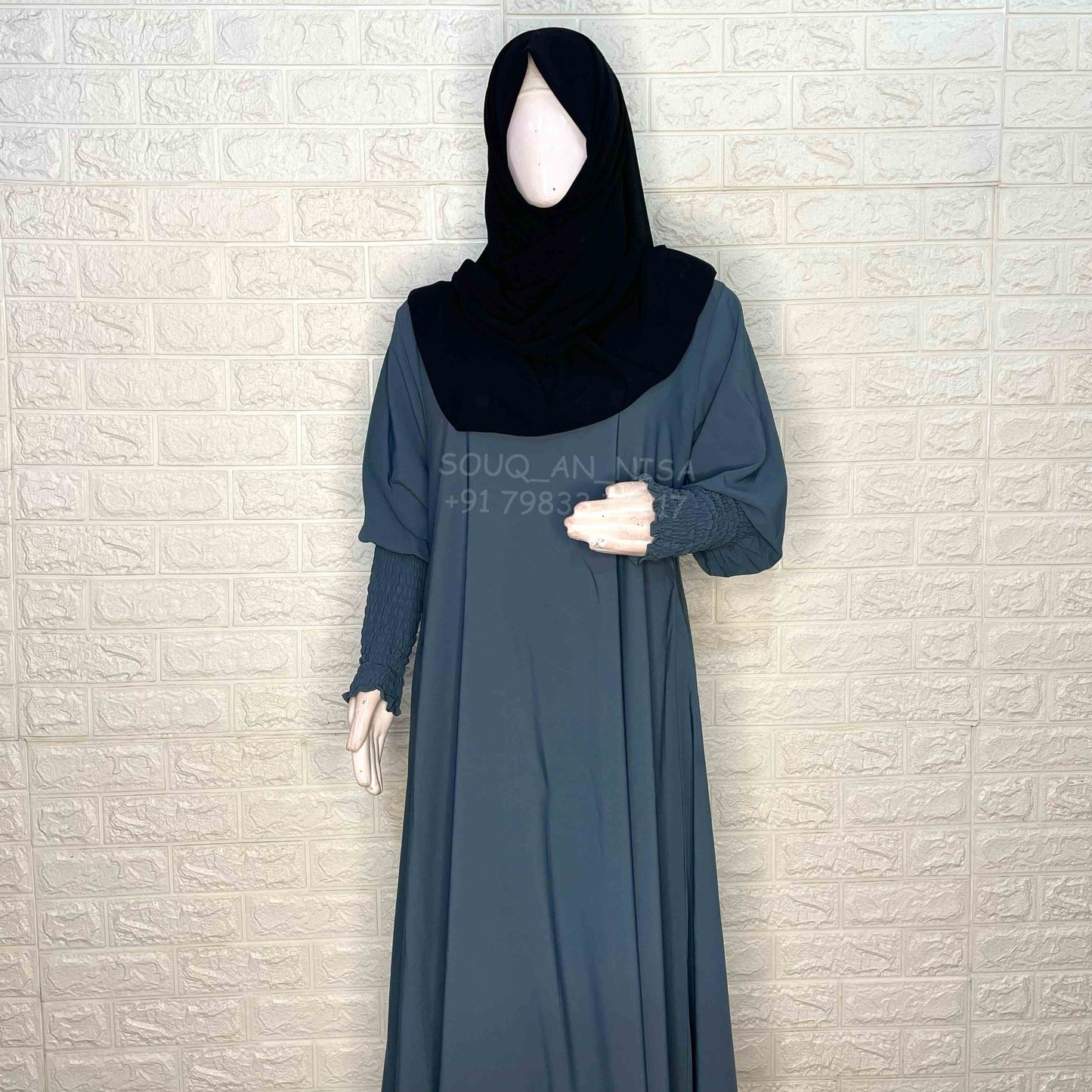 A-line abaya with smocking sleeves