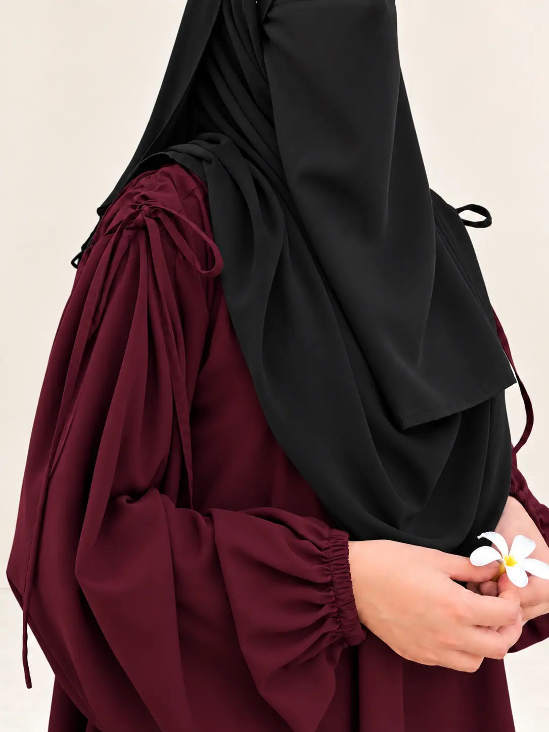 maroon-iqra
