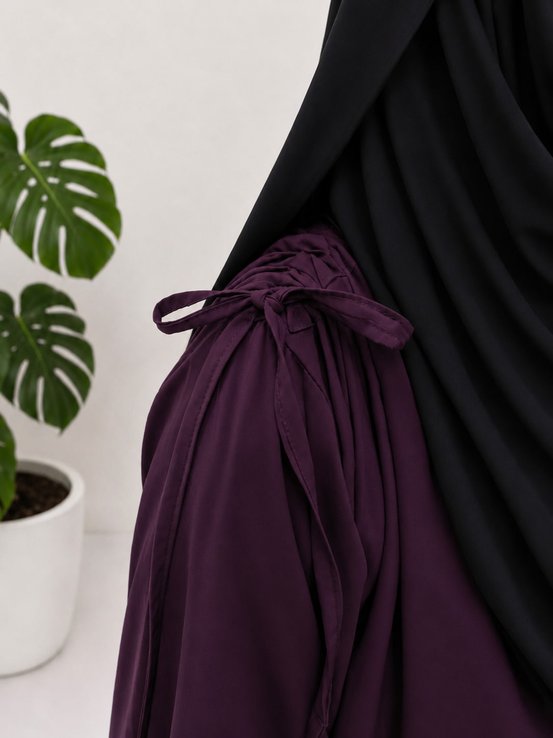 Plum Iqra String Abaya