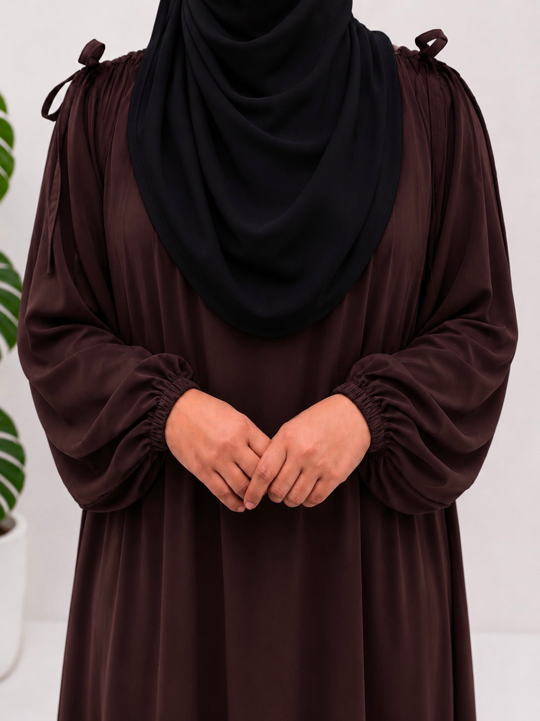 Brown IQRA String Abaya