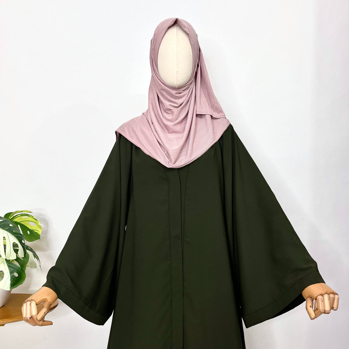 Olive Bisma Abaya