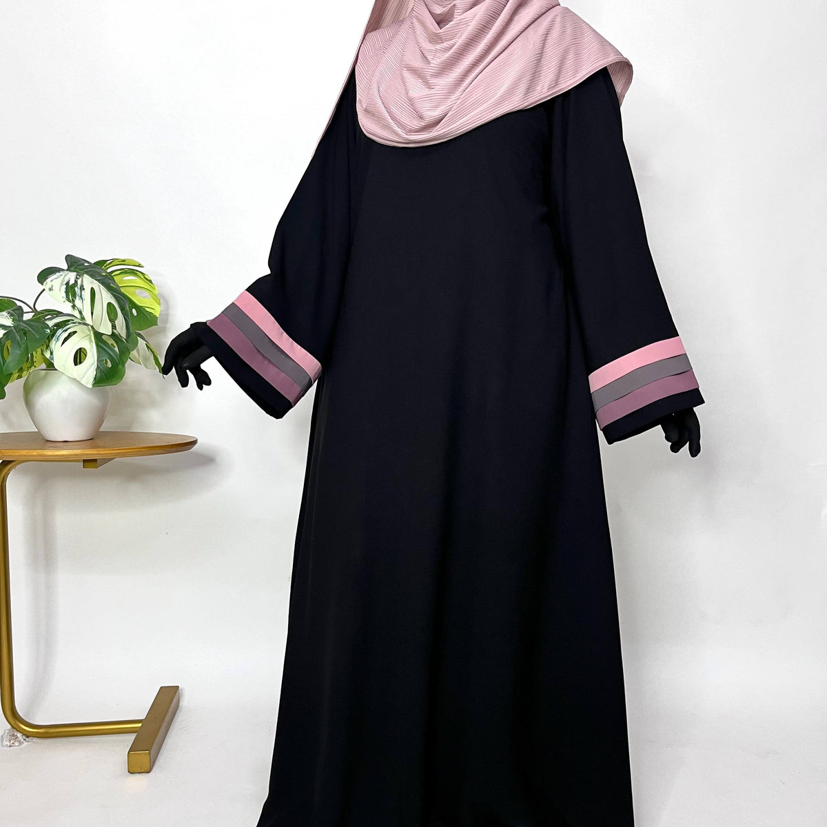 Iram Abaya