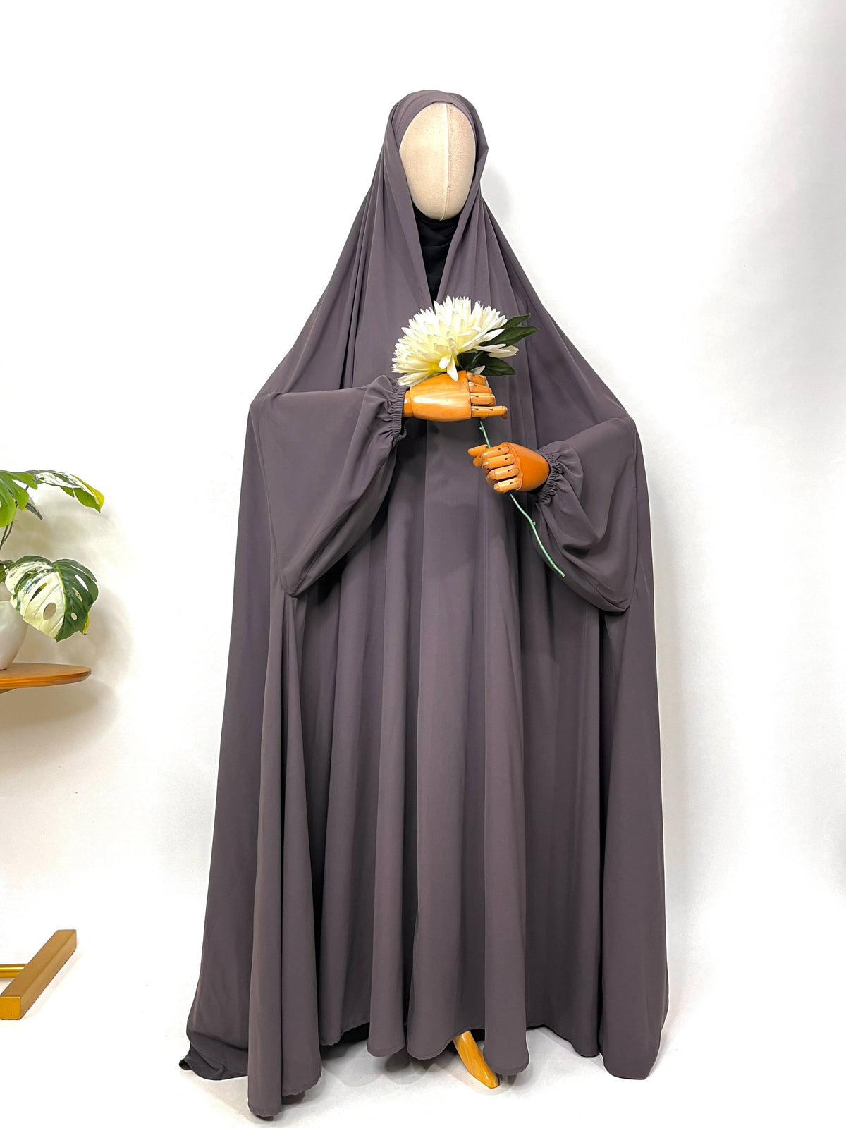 Lavender Irani Chadar With Sleeves