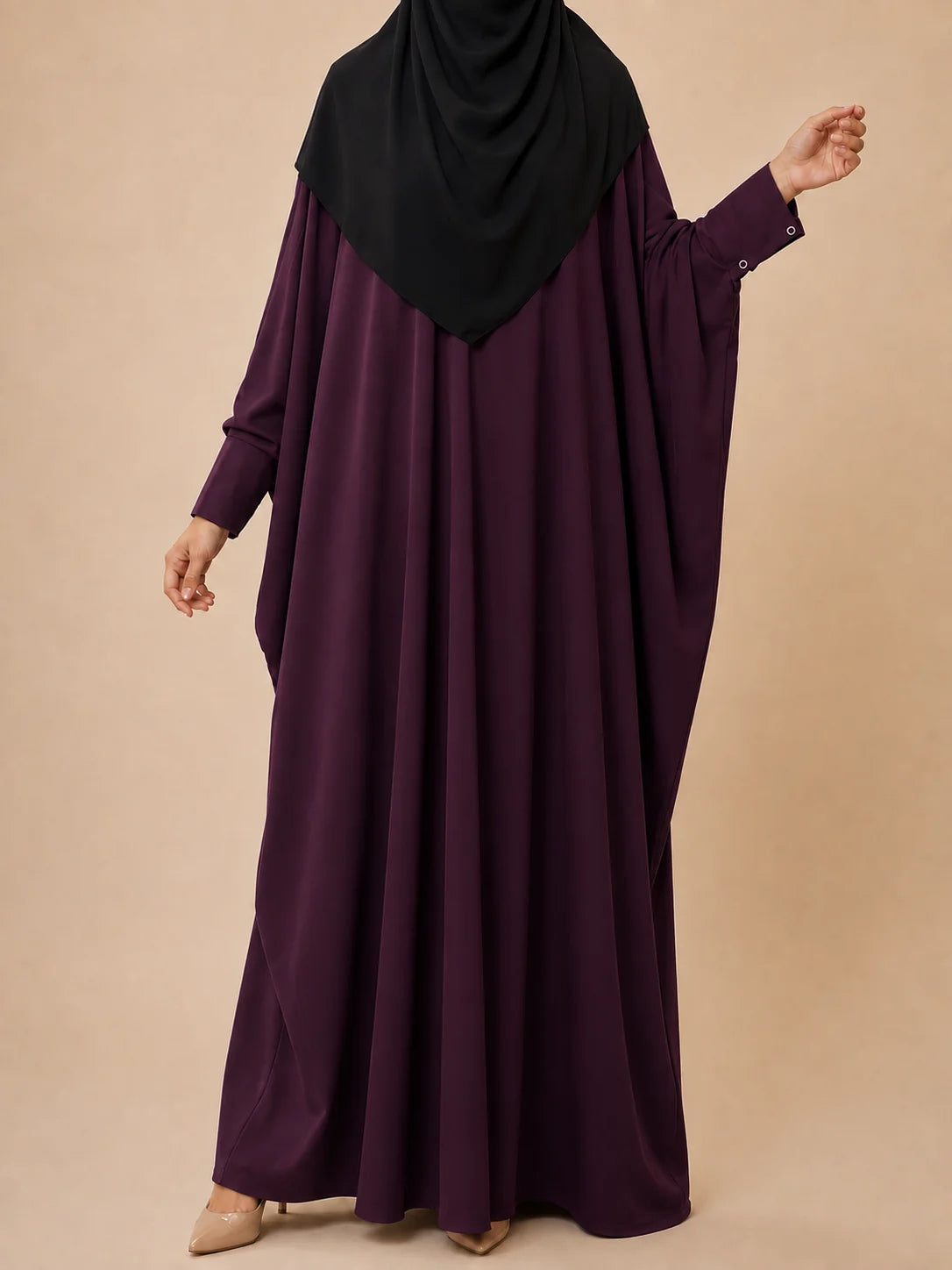 Plum Kaftan Abaya With Cuff Buttons