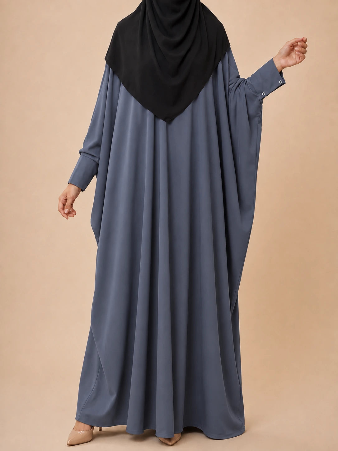 Grey Kaftan Abaya With Cuff Buttons
