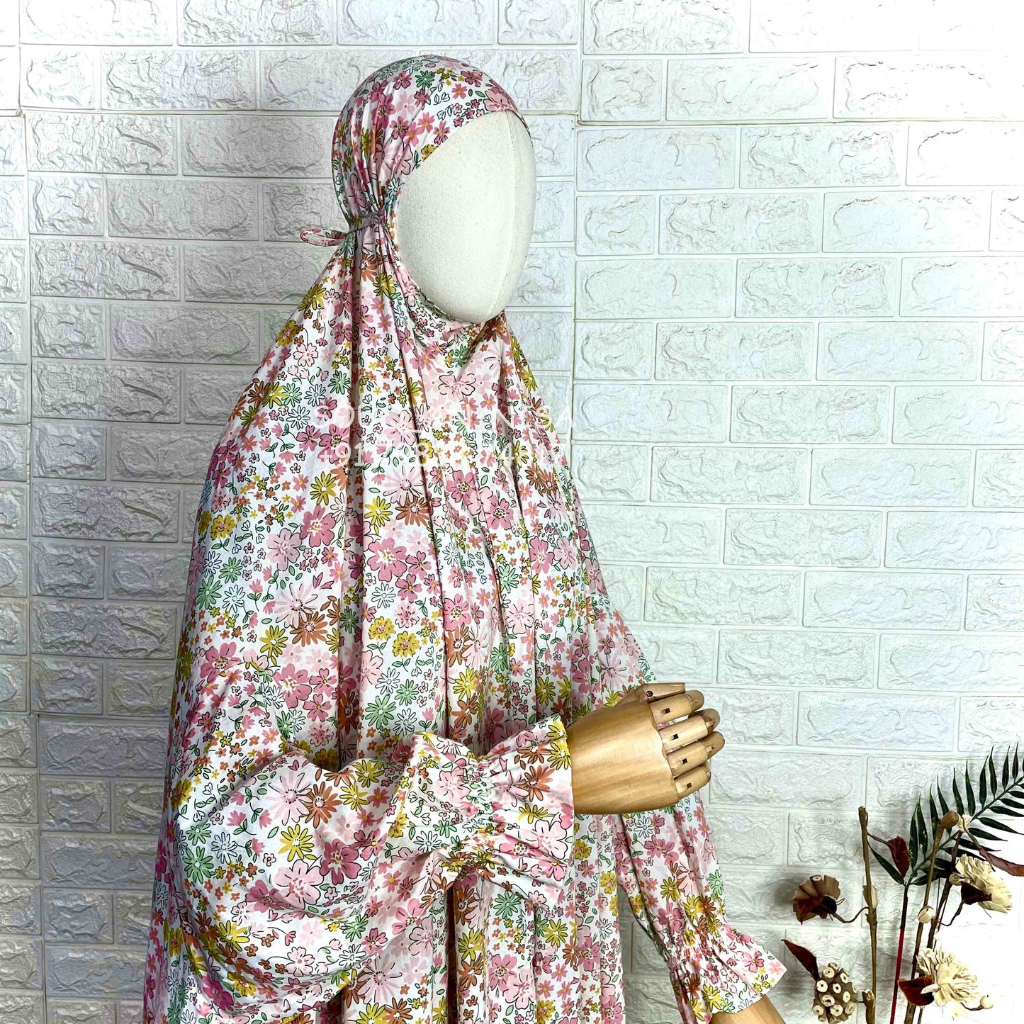 Long Salah Khimar