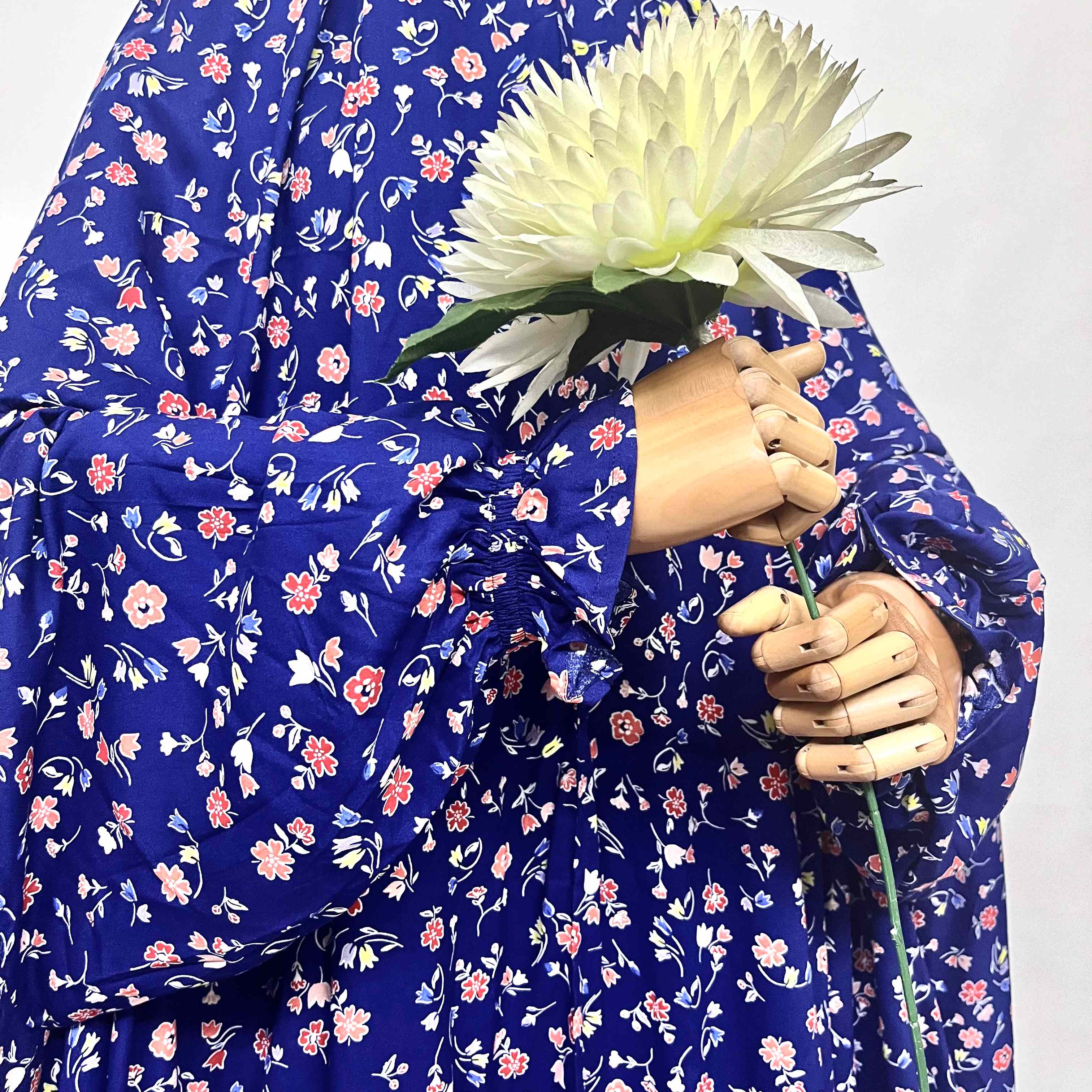 Princess Salah Khimar