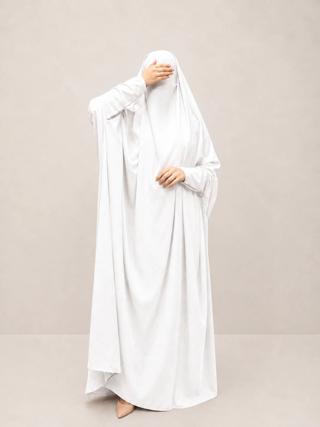 White Jilbab With Plain Sleeves