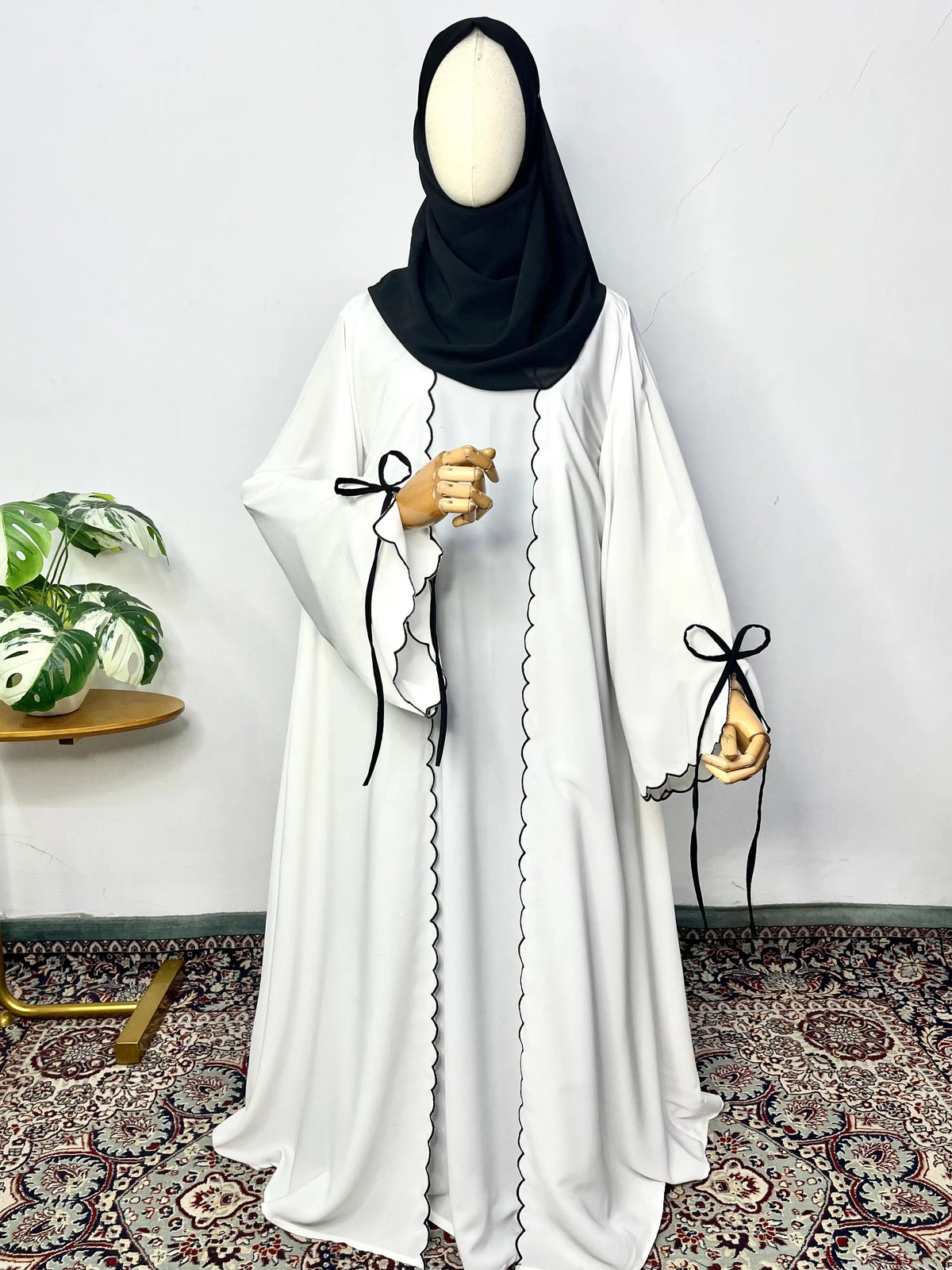 White Ruh Embroidery Abaya