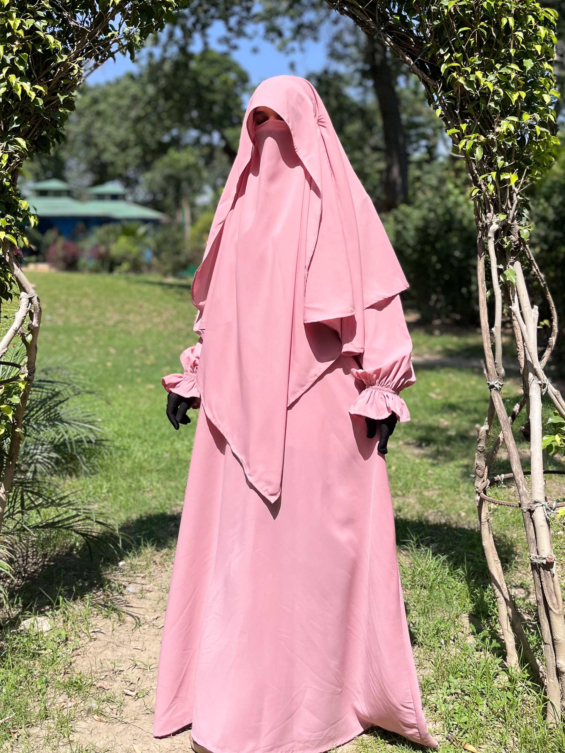 Sarah Abaya Set