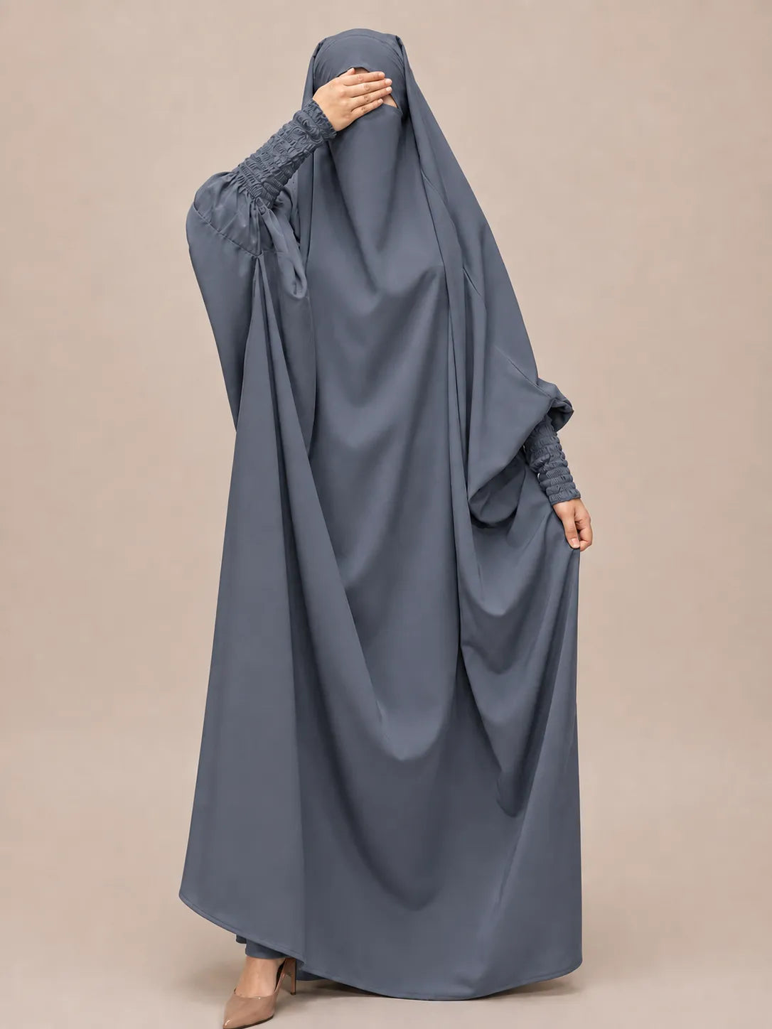 Grey Jilbab With Smocked Sleeves