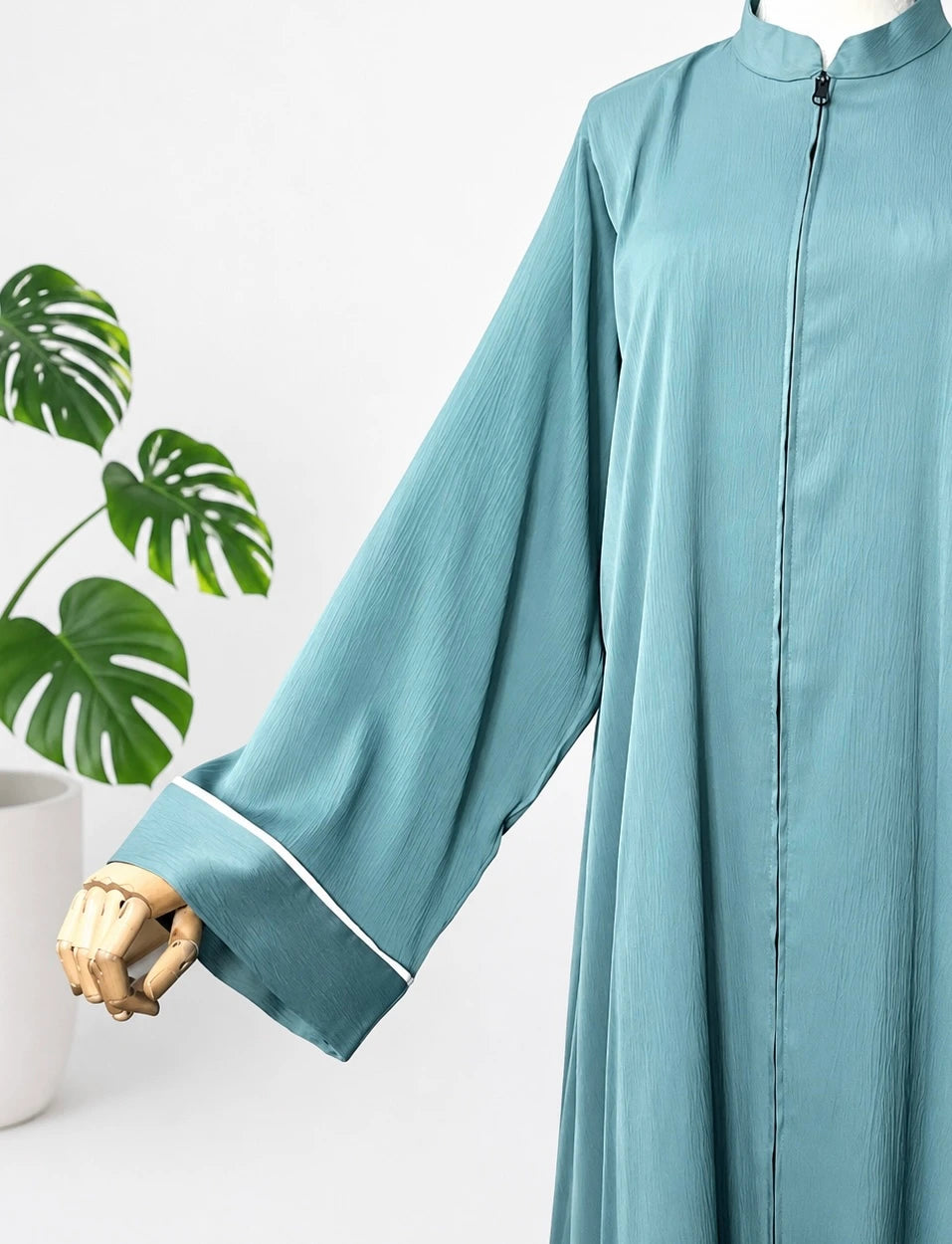 Uzma Basic Abaya