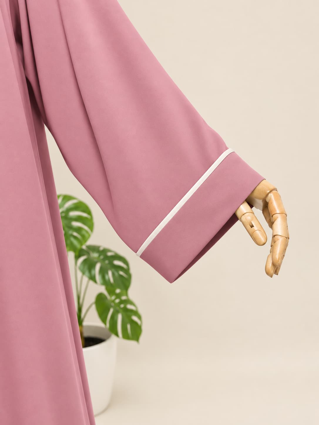 Uzma Basic Abaya
