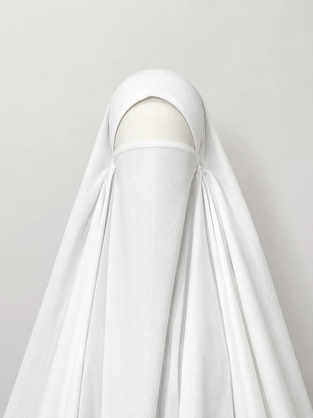 White Diamond Khimar With Lace