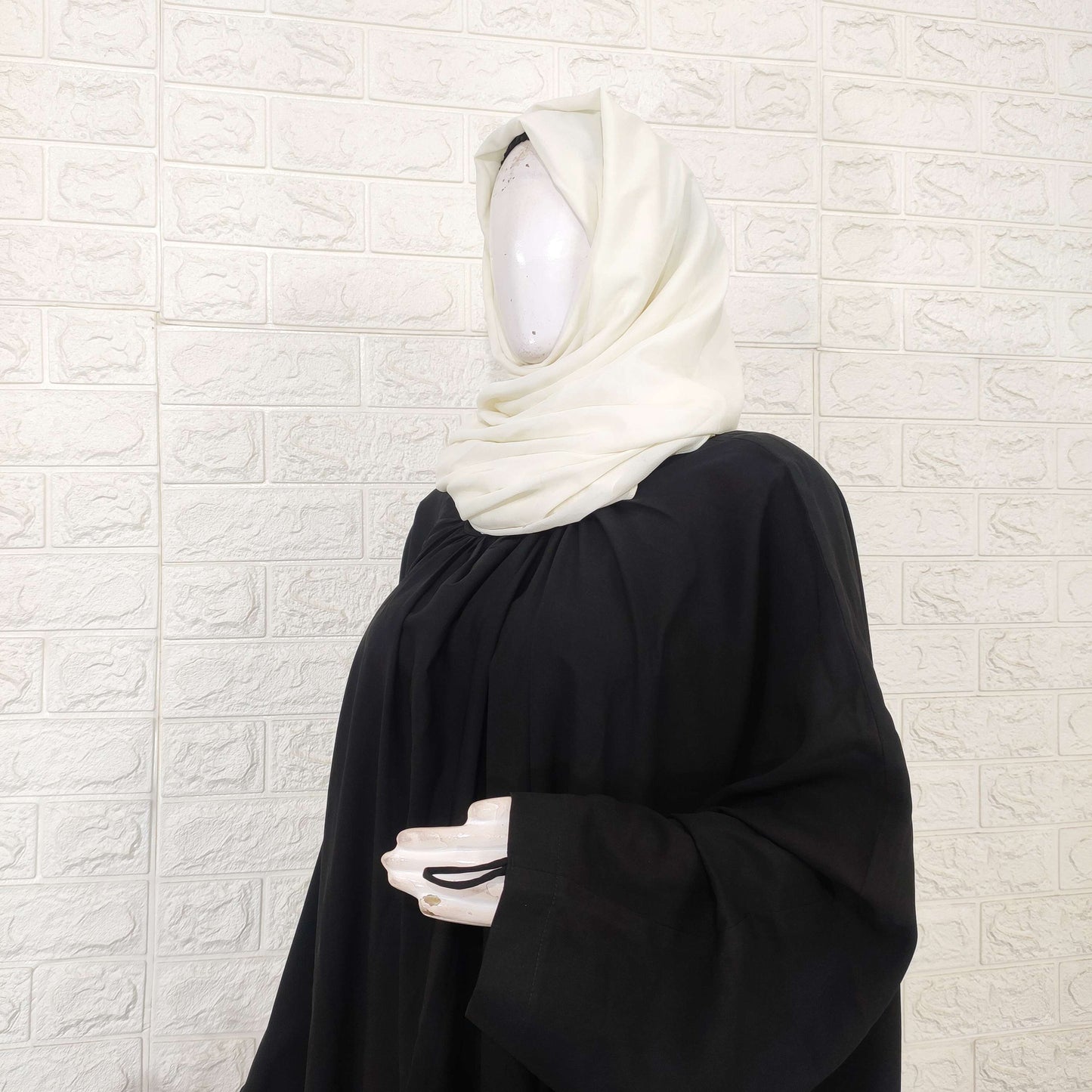 Black Kaftan Abaya With Loop Sleeves