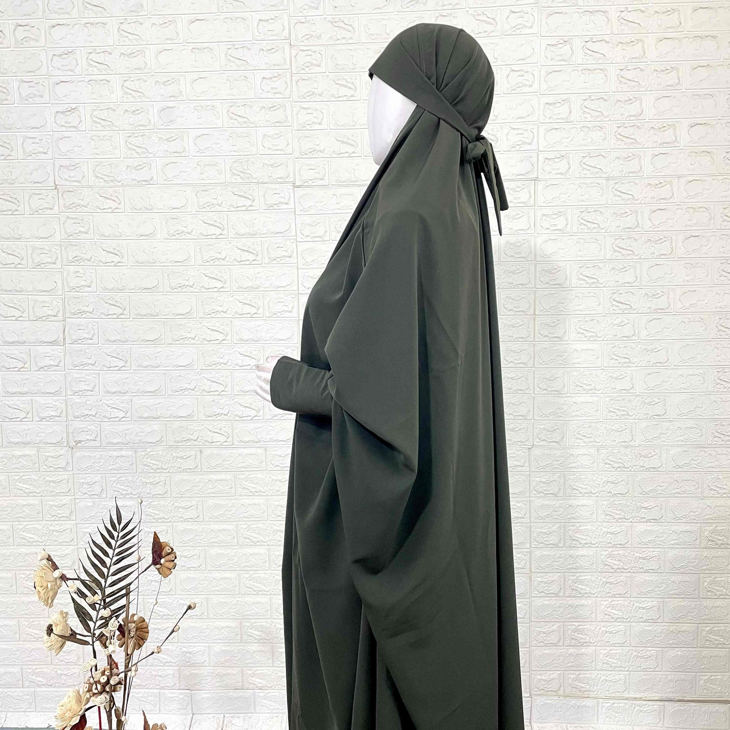 Olive Jilbab With Plain Sleeves